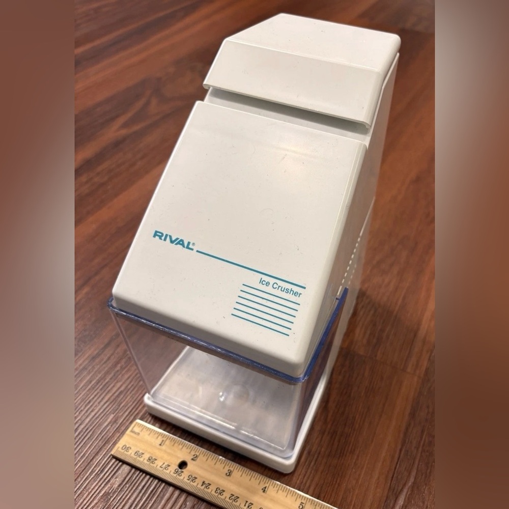 Original Ice Crusher Rival Model 840‎ White with Tray Made In USA